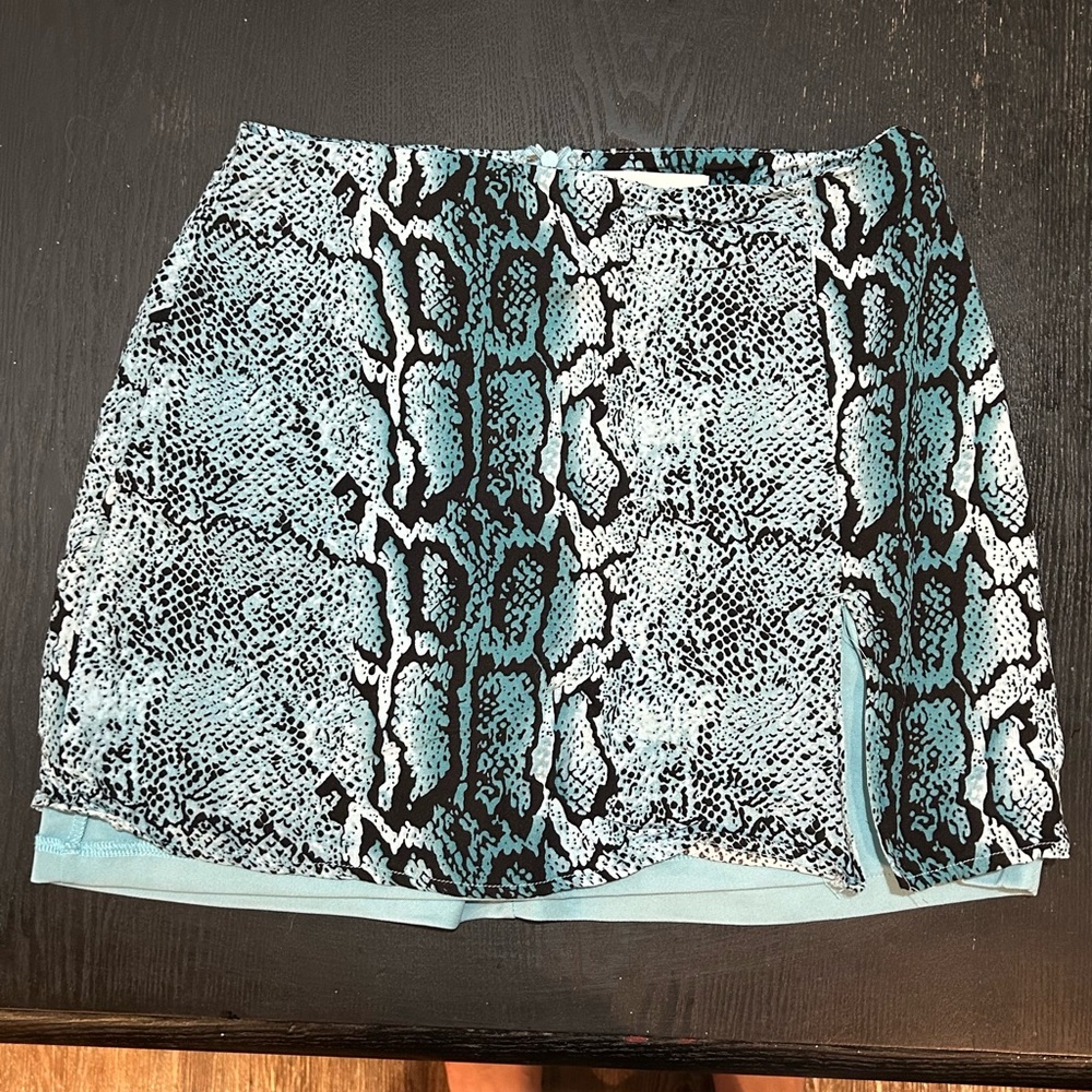 Snake print blue skirt size S